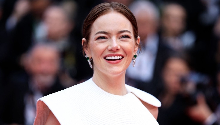 Photo: Emma Stone recalls receiving Jennifer Anistons permission for involvement in Bugonia
