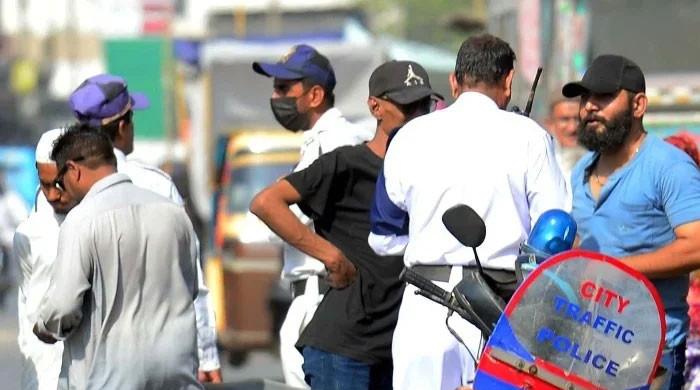 New e-challan system in Karachi sees over 4,000 violations booked