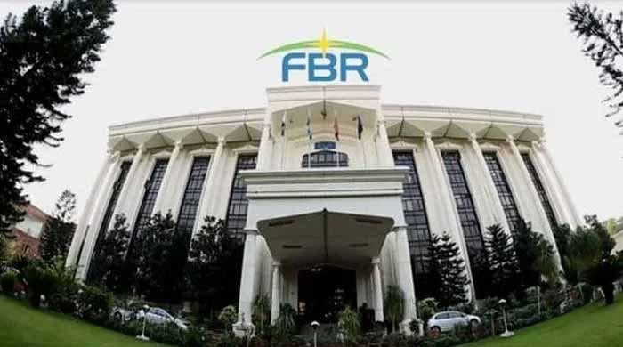 FBR extends manual tax return filing deadline till Nov 30