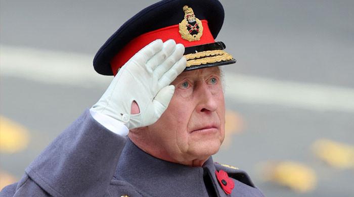 Pictures of The Royal Family laying wreaths at the Cenotaph for Service of Remembrance