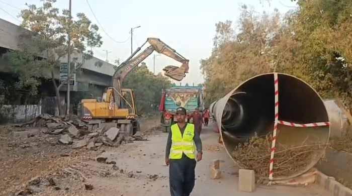 Karachi's University Road to remain closed from Nov 10 to Dec 30