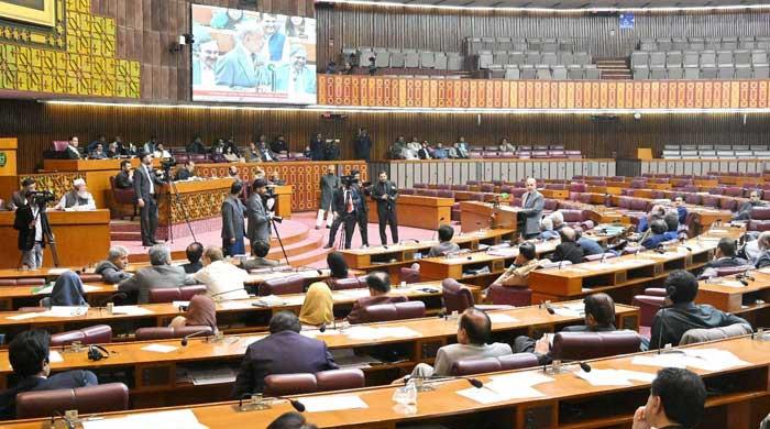 What changes made by NA to Senate-approved 27 Amendment?