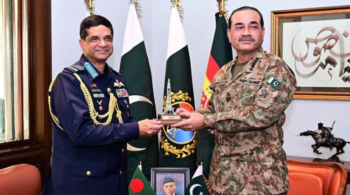 Field Marshal reaffirms Pakistan's commitment to fostering defence ties with Bangladesh