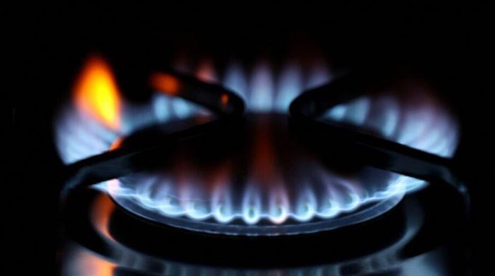 SSGC mulls suspending gas supply to industries on Saturday amid shortage