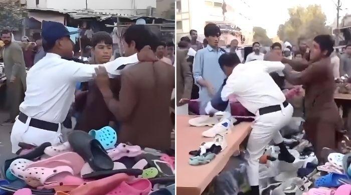 WATCH: Street vendors assault traffic policeman in Karachi's Saddar area