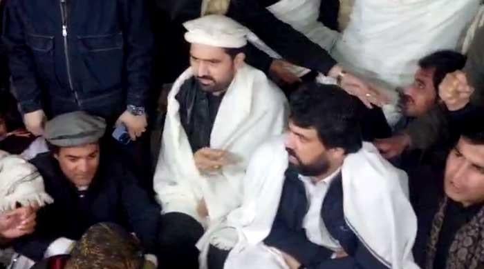 CM Afridi ends sit-in near Adiala jail, leaves for KP