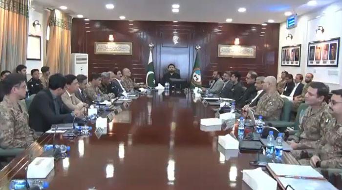 Govt, army, law enforcers on same page for peace, says KP CM at apex committee