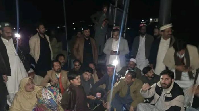 PHC orders immediate reopening of roads blocked by PTI protesters