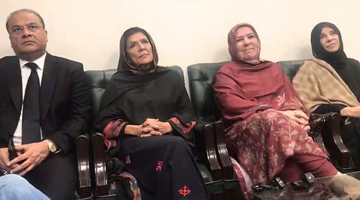 Imran Khan's sisters slam PTI leadership for 'complete silence', inaction on his cases
