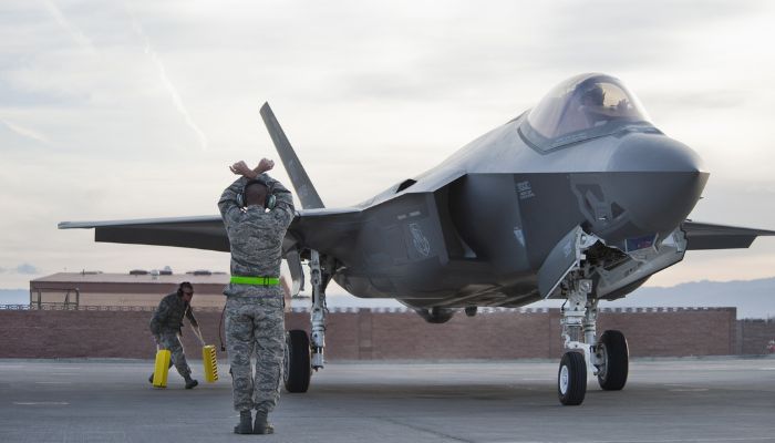 Former USAF fighter pilot arrested for training Chinese military