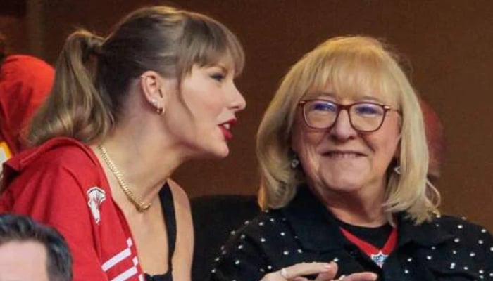 How Taylor Swift supported future mother-in-law Donna Kelce on Traitors
