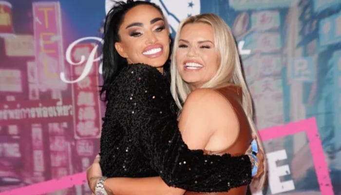 The source added that Kerry is speaking again to Katie but does not want anymore contact with Lee