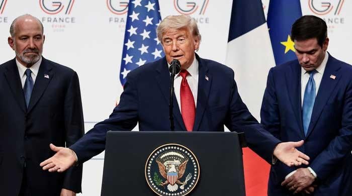 Trump says US should control the Strait of Hormuz and get paid for it