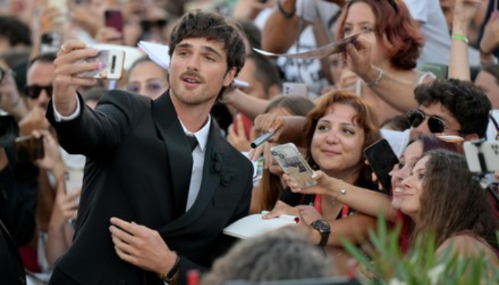 Jacob Elordi wins the internet with sweetest gesture for a fan