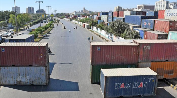 Major Karachi roads closed for 4th day over security concerns