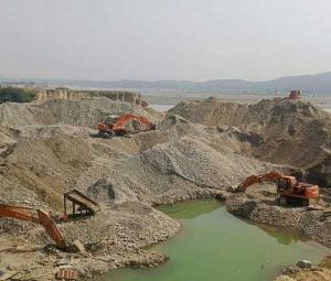 China's top-rated conglomerate considers billion-dollar investment in Pakistan
