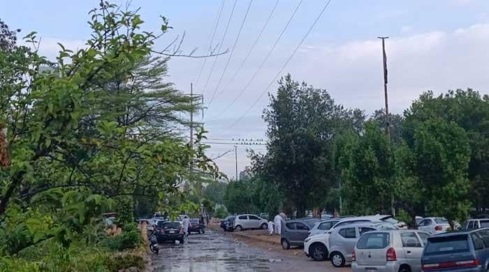 Weather turns pleasant as rain batters Karachi on Eid