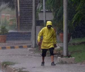 Rain batters Karachi on Eid, disrupting prayers, dampening celebrations