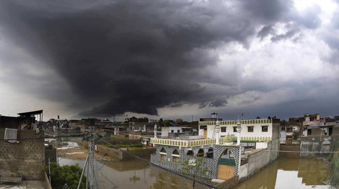 PDMA issues alert for heavy rain, thunderstorm in Karachi, other parts of Sindh