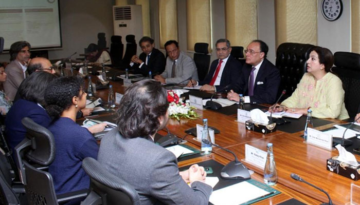 Federal Minister for Finance and Revenue Senator Muhammad Aurangzeb (second from right), holds a delegation-level meeting with a World Bank (WB) team in Islamabad on May 18, 2026. — X/@Financegovpk