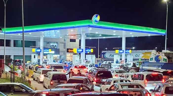 Govt reduces petrol price by Rs4 per litre; diesel kept unchanged