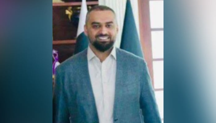 UK-based Kashmiri businessman and philanthropist Raja Waseem Aslam. — Geo News/File