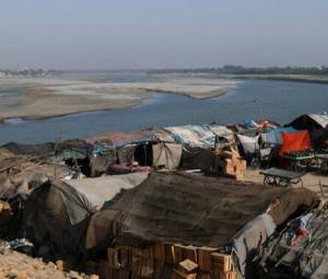 Pakistan's poverty rises, education spending drops to record low: survey