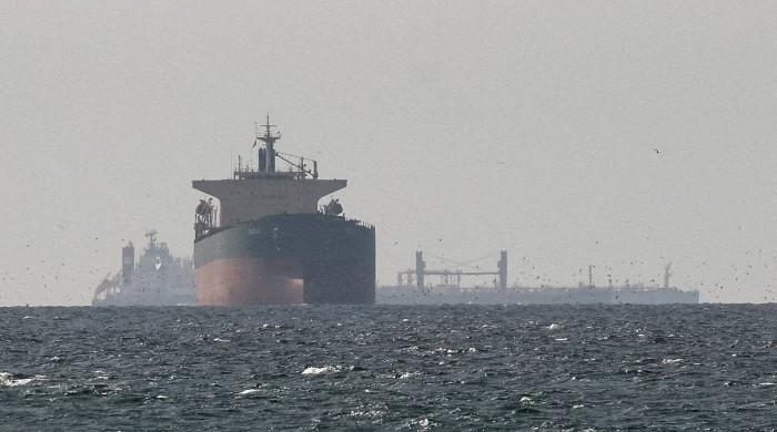 Oil slips 4% as US, Iran reach peace deal to reopen critical supply route
