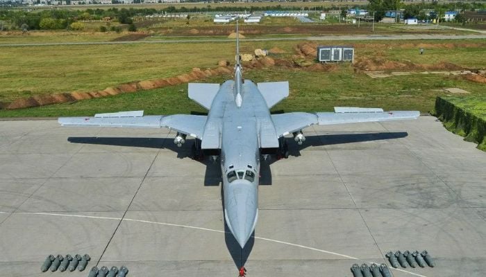 Russian Tu-22M3 strategic bomber crashes in Siberia: Heres what happened