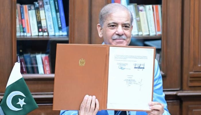 Prime Minister Shehbaz Sharif signs the Islamabad Memorandum of Understanding as mediator, formally sealing the peace agreement between Iran and the US, in Islamabad, June 18, 2026. — X/@PakPMO