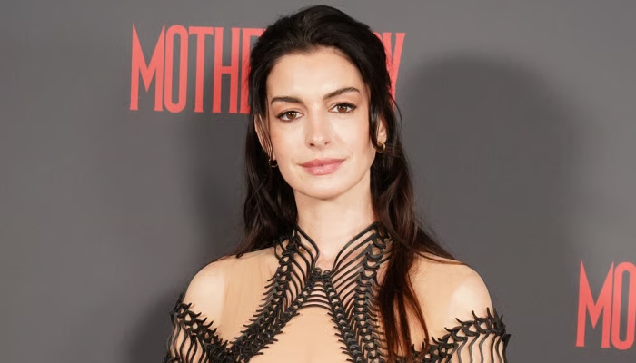 Anne Hathaway stuns fans with major secret while promoting DWP2