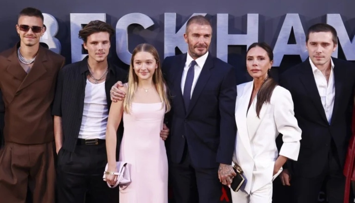 Victoria Beckham gives big surprise to fans with David, Brooklyn photo