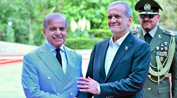 Pezeshkian to visit Pakistan today as US-Iran talks yield roadmap for final deal