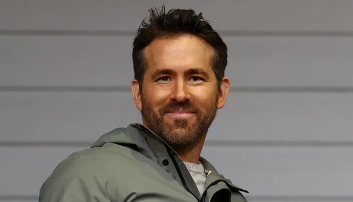 Ryan Reynolds said the impact was so powerful that the drivers car stopped working