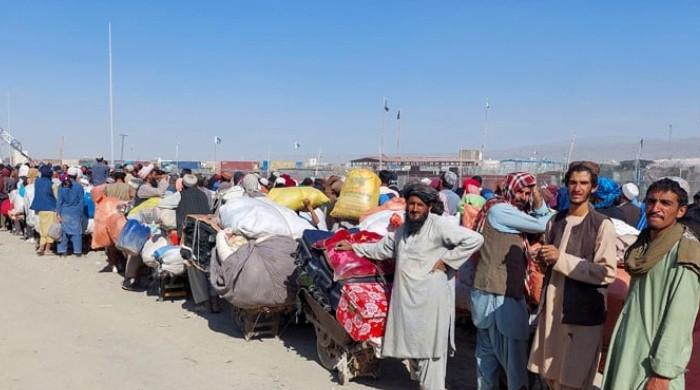 Govt orders crackdown on Afghan nationals living without visas
