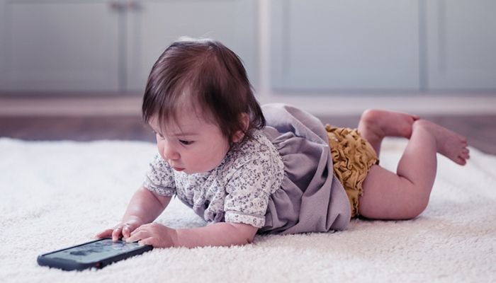 Hidden effects of screen time on babies every parent should know about
