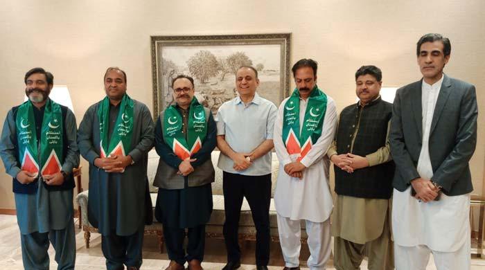 Former AJK PM Sardar Tanveer Ilyas quits PPP, joins Istehkam-e-Pakistan Party