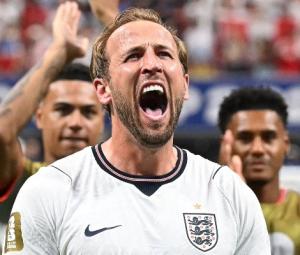 Kane saves England as USA, Belgium reach last 16