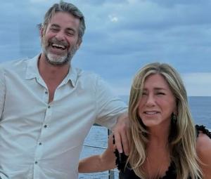 Jennifer Aniston shares rare glimpse of romance with Jim Curtis