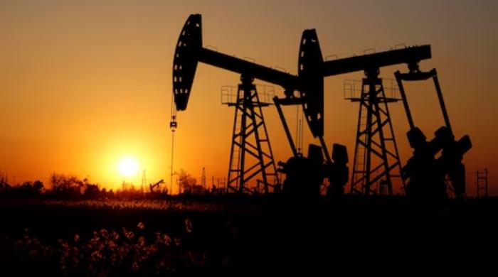 Oil up slightly ahead of long US weekend as peace efforts hold