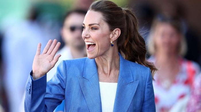 Princess Kate debuts unexpected device in outing without Prince William
