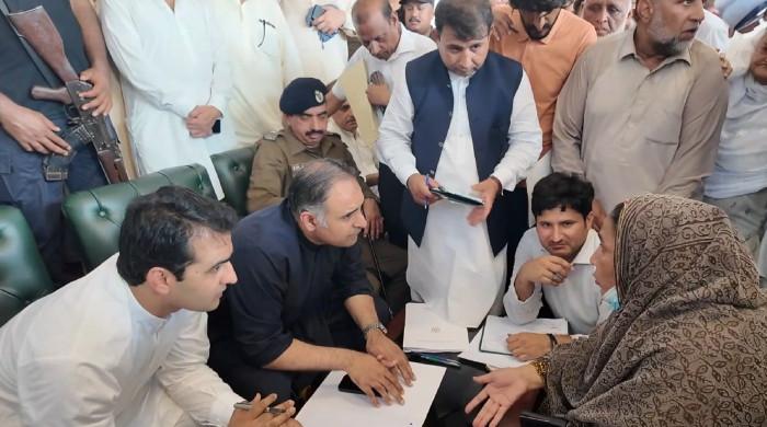 State minister holds ‘Khuli Kachehri' in Jhelum to address public grievances