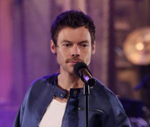 Harry Styles marks career high with emotional celebration