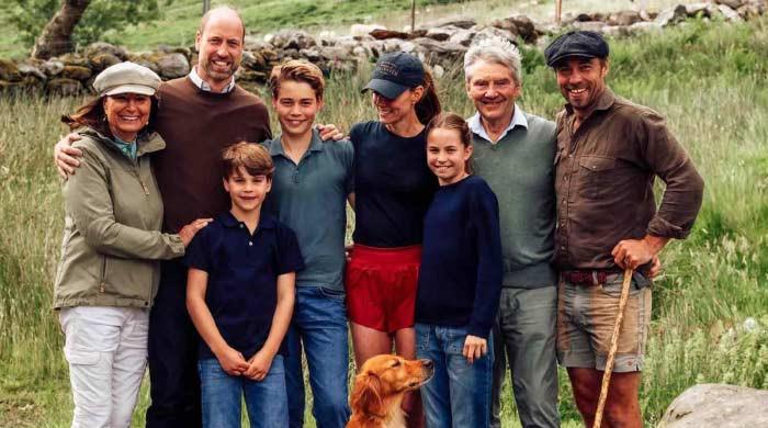 Prince William ‘replaces' Windsor family with Middletons in shock move