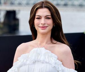 Anne Hathaway hints at third baby's gender?