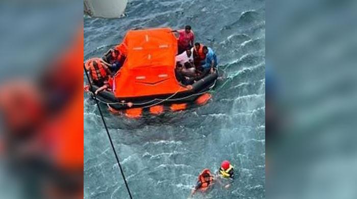 Navy rescues all 20 Pakistani crew members from sinking dhow: ISPR