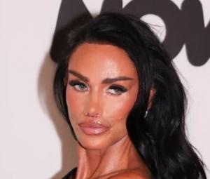  Katie Price reacts to Gareth Gates' surprise appearance in 'Nothing To Hide'