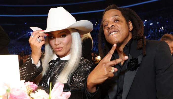 Jay-Z celebrates 30th anniversary show with surprise Beyonce appearance