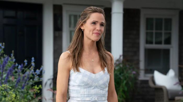How does ‘Five Star Weekend' relate to Jennifer Garner?