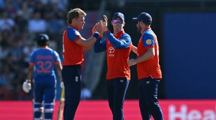 England's victory in fifth T20I condemns India to winless series